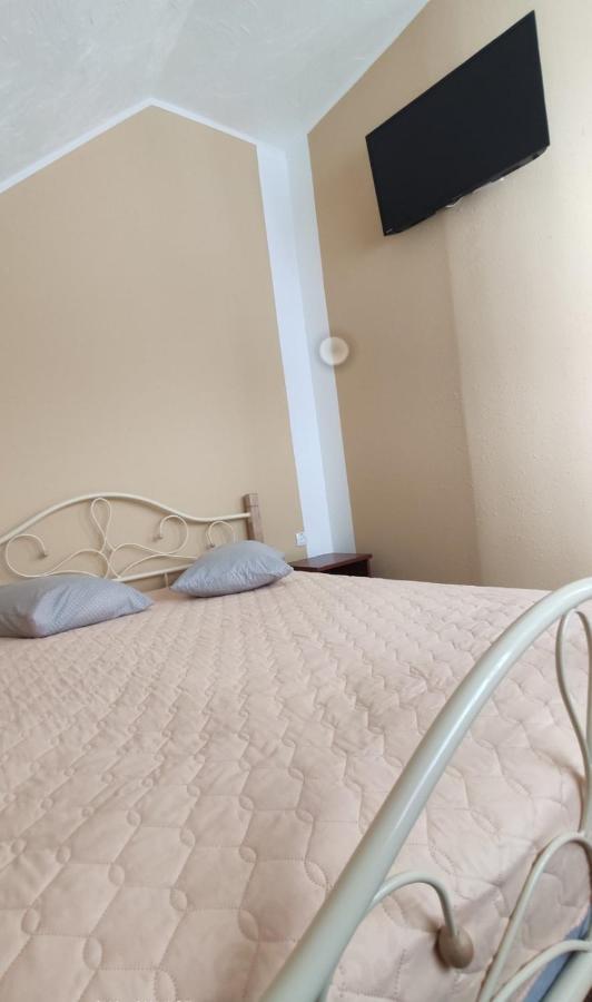 Bra Haus Hotel Branyiv Kültér fotó
