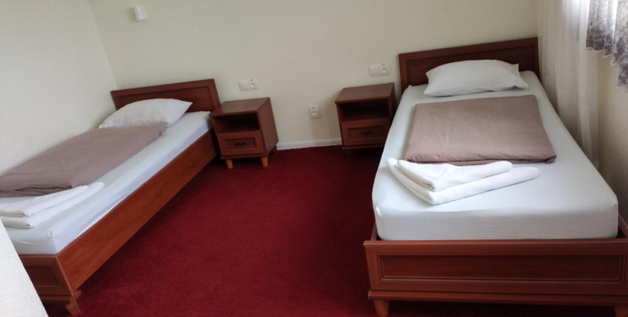 Bra Haus Hotel Branyiv Kültér fotó