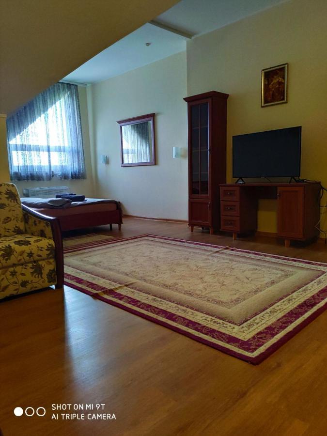 Bra Haus Hotel Branyiv Kültér fotó